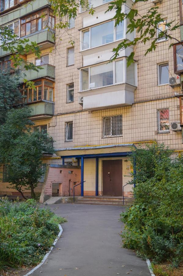 1 комнатная квартира по улице Предславинская, 12 Киев Экстерьер фото